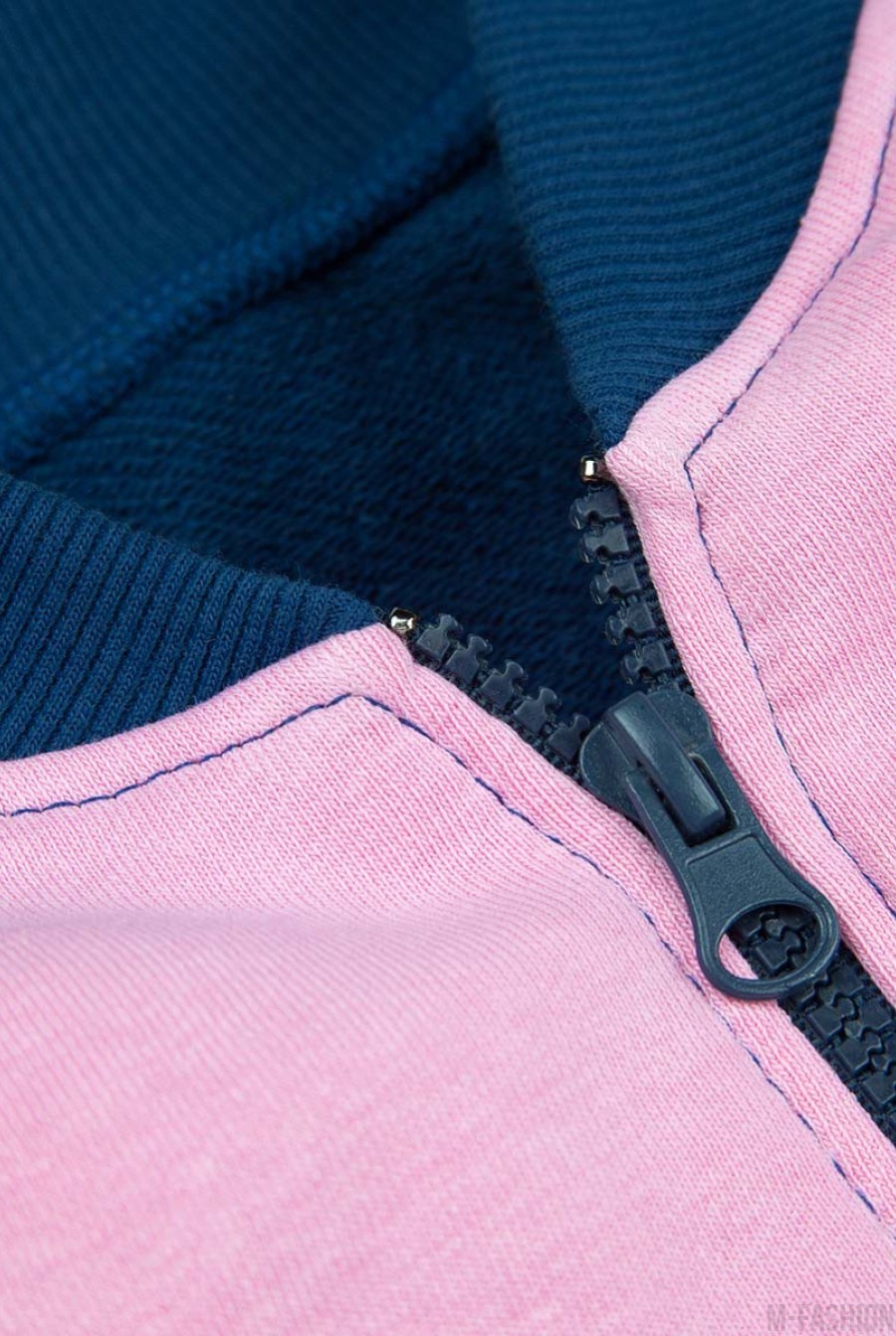Сине-розовый утепленный спортивный костюм на молнии из футера- Фото 5