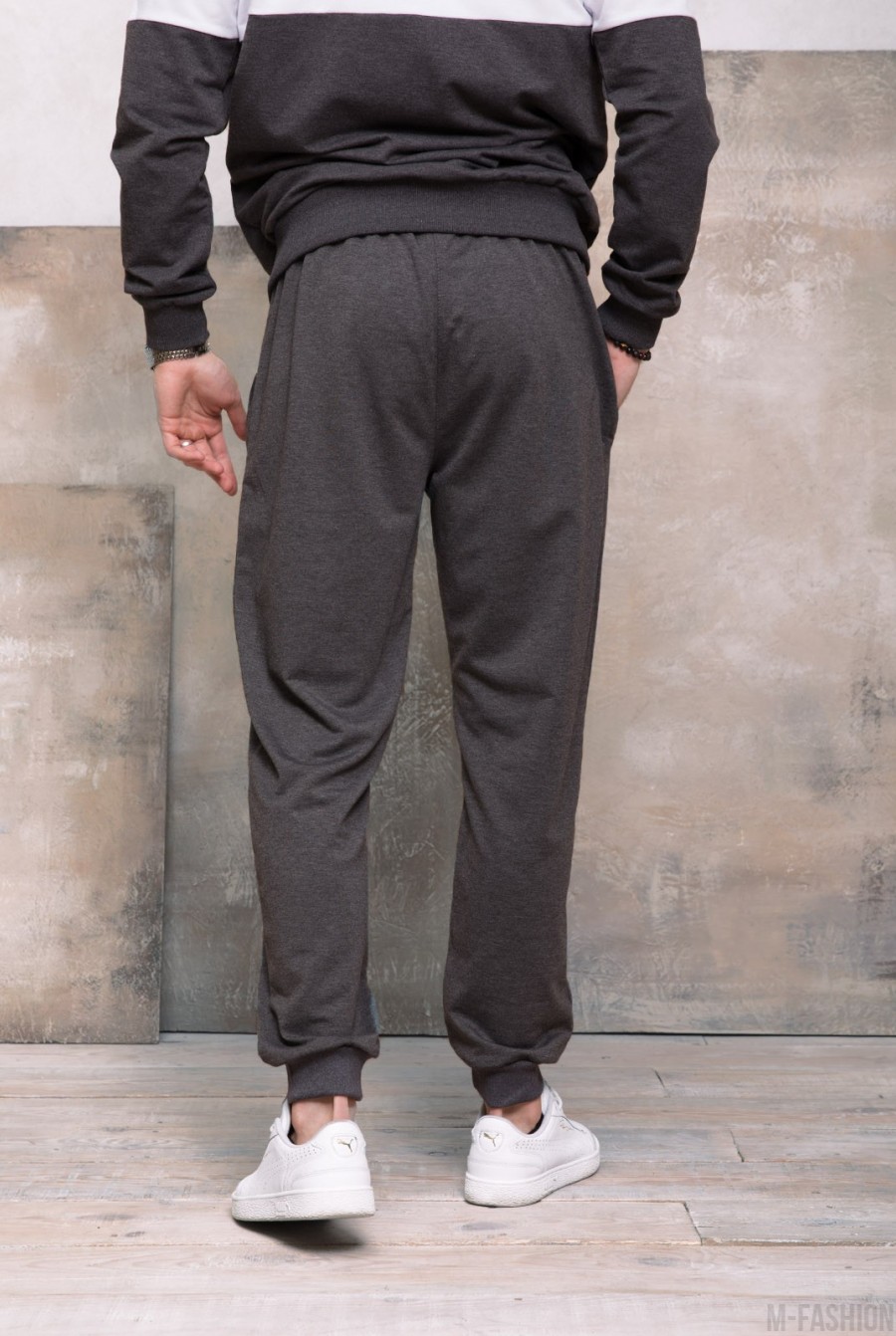 Темно-серые трикотажные спортивные штаны с манжетами- Фото 3