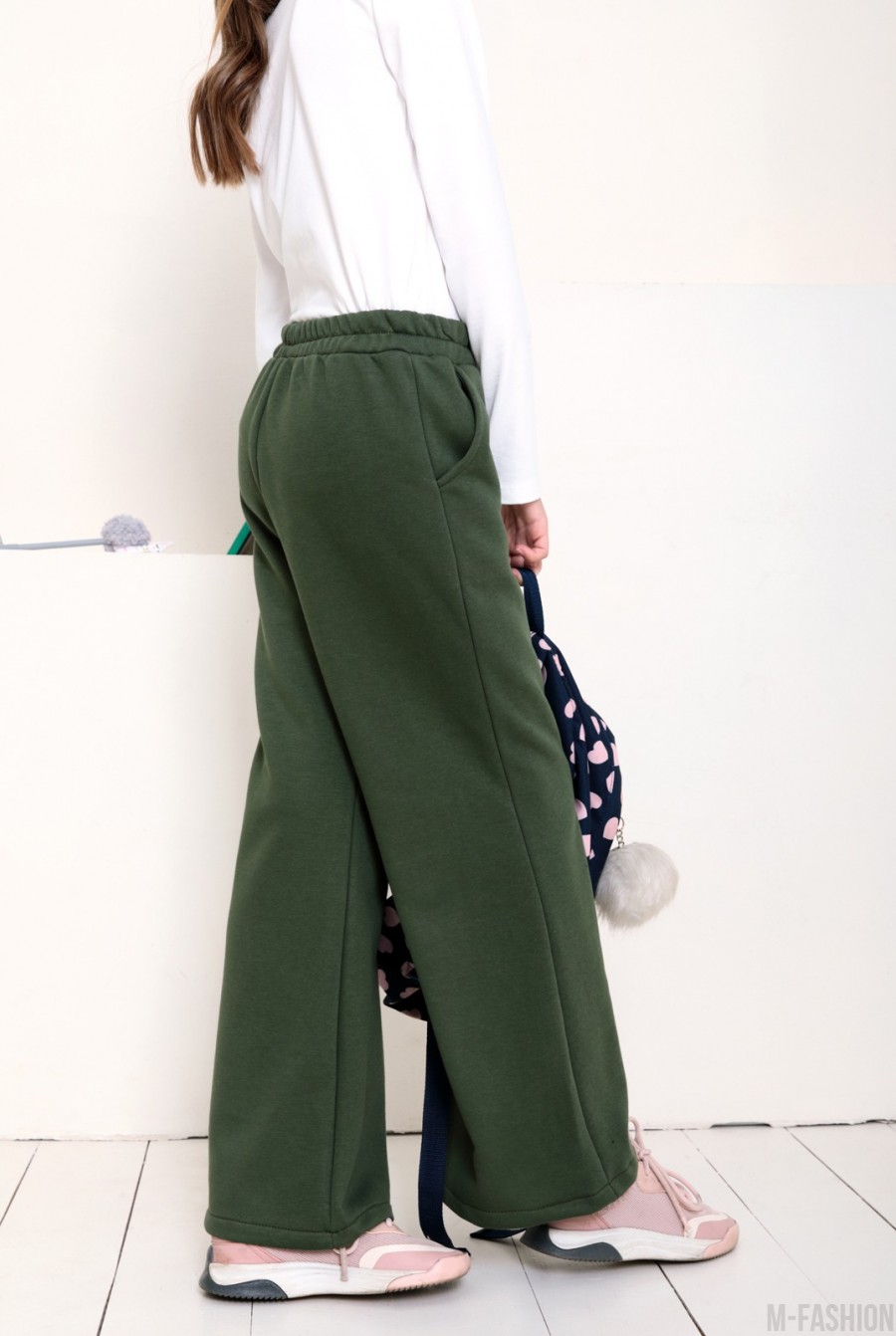 Трикотажные брюки клеш цвета хаки- Фото 3