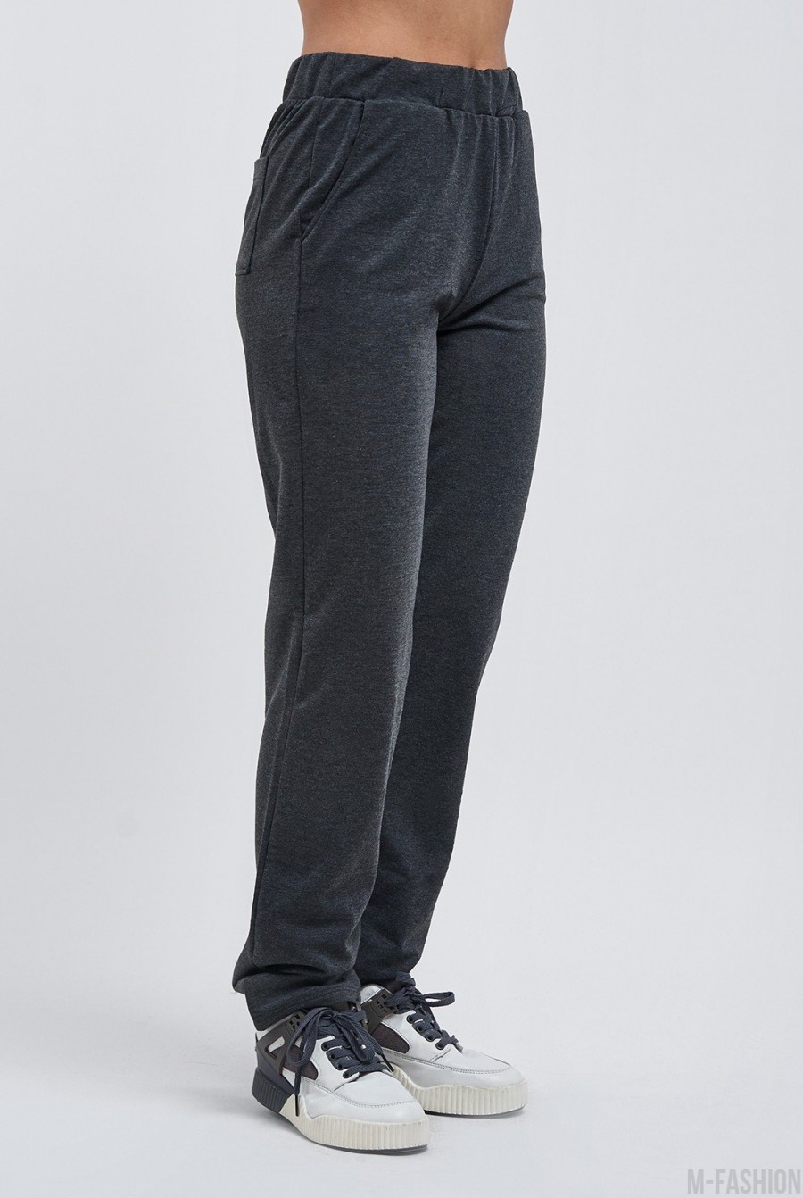 Темно-серые трикотажные штаны с карманами- Фото 2