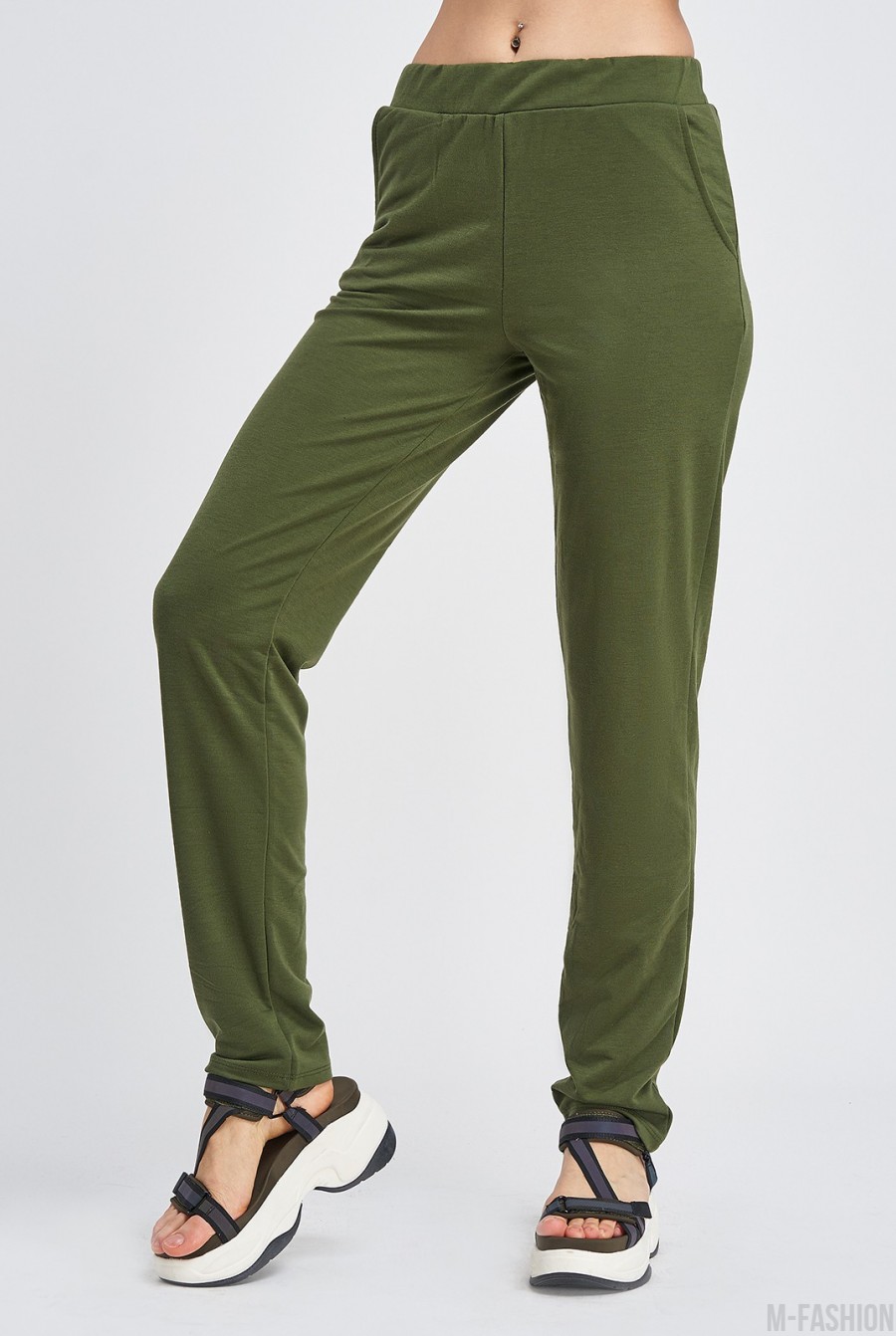 Спортивные штаны из трикотажа цвета хаки - Фото 1