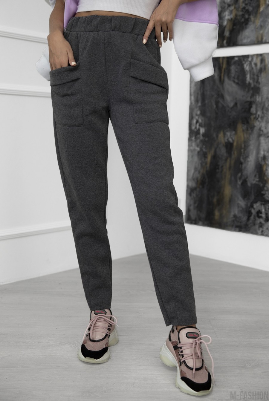 Серые утепленные флисом брюки с карманами - Фото 1