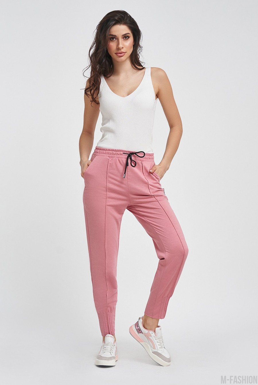 Розовые присборенные спортивные штаны со стрелками- Фото 5