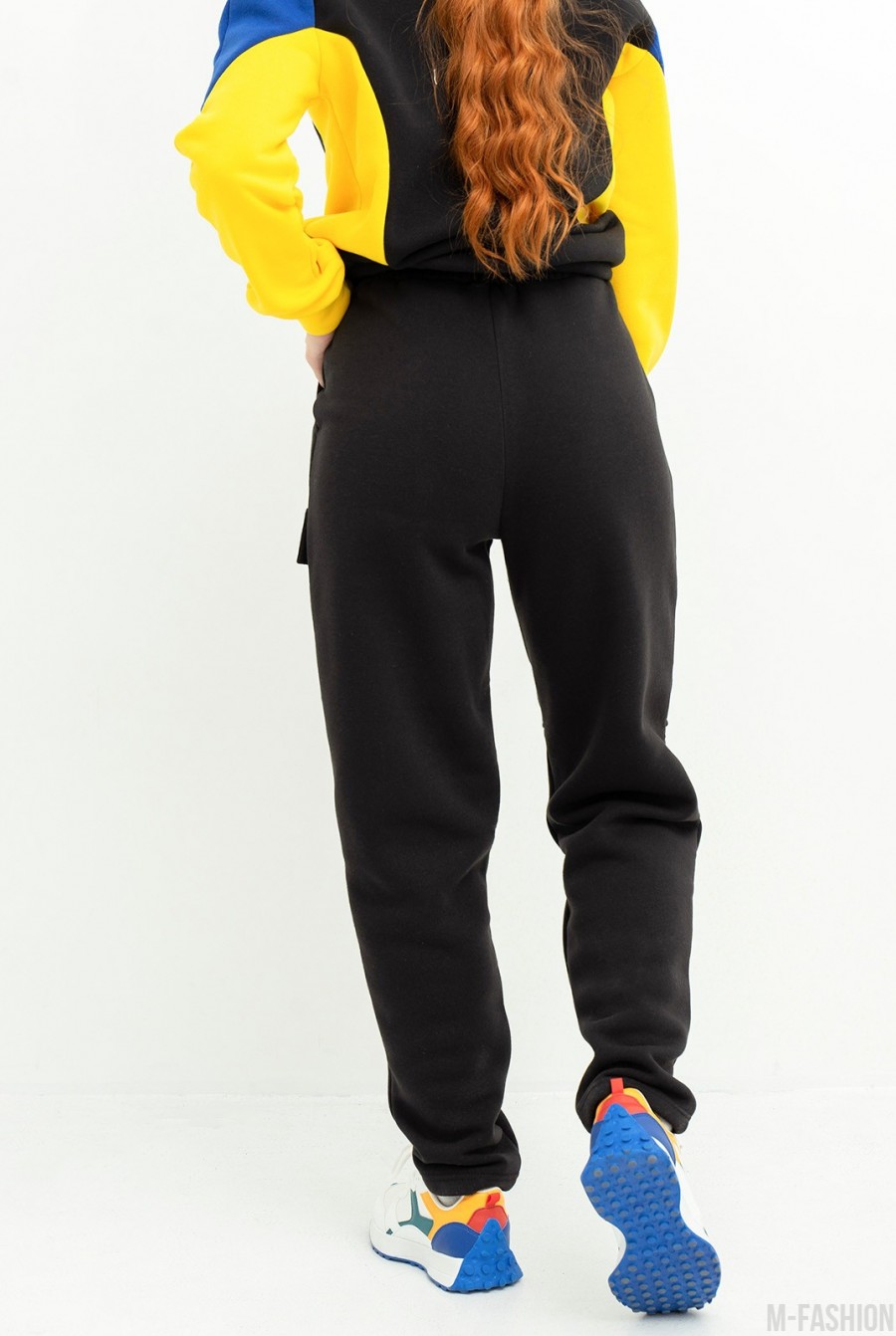 Черные теплые спортивные штаны с клапаном- Фото 3