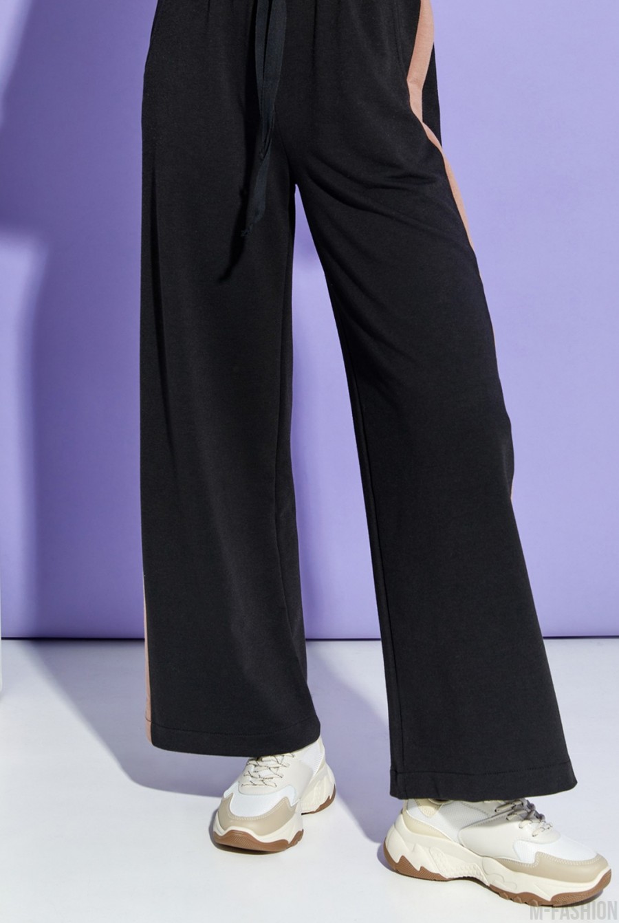 Черные широкие брюки с лампасами - Фото 1