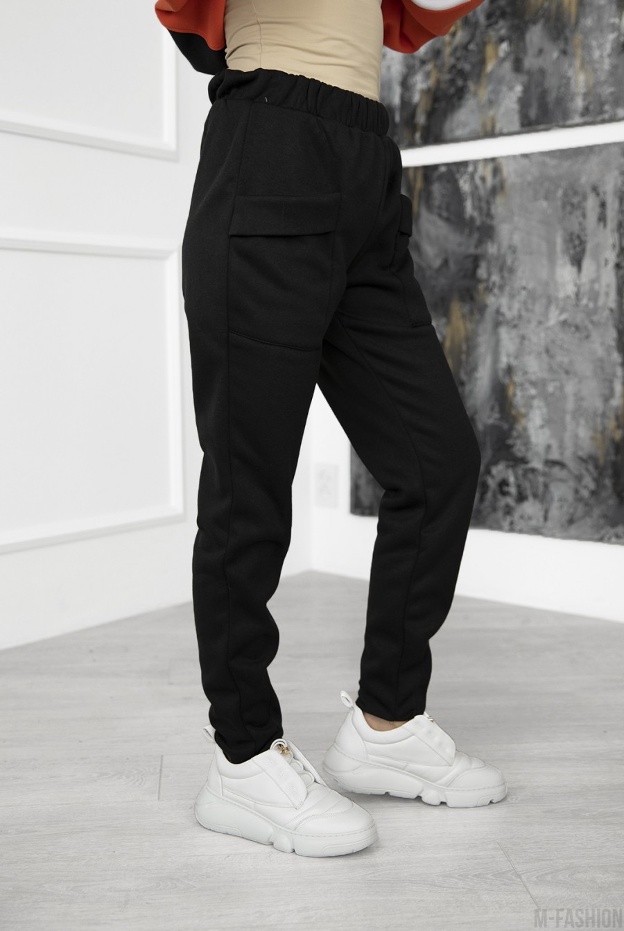 Черные утепленные флисом брюки с карманами- Фото 2