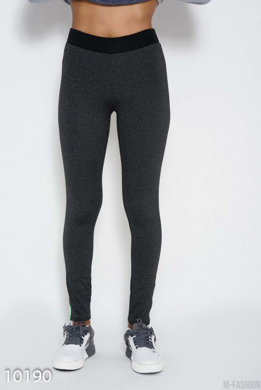 Темно-серые эластичные спортивные штаны с салатовыми вставками - Фото 1