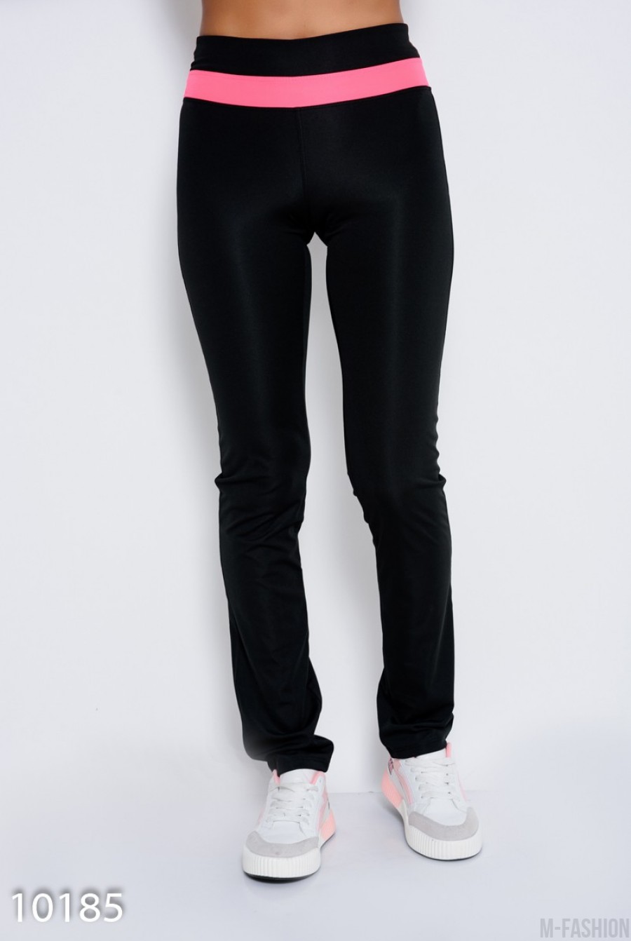 Черные эластичные спортивные штаны с розовой вставкой на поясе - Фото 1