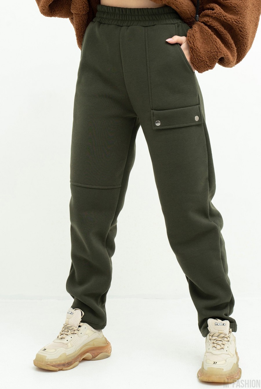 Теплые спортивные штаны цвета хаки с клапаном - Фото 1