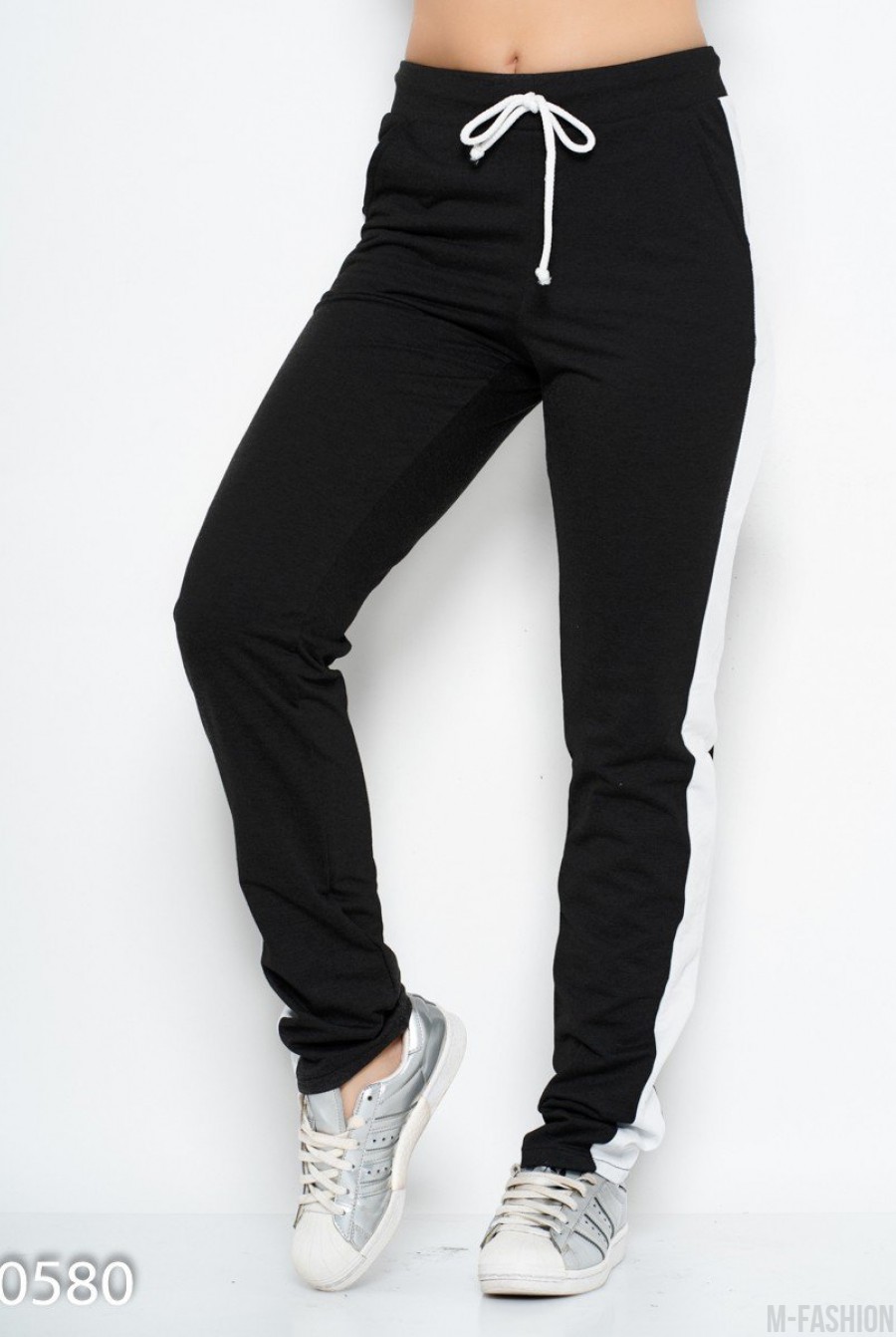 Черные трикотажные спортивные штаны с вставками - Фото 1