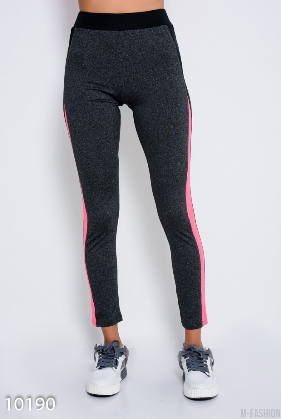 Темно-серые эластичные спортивные штаны с черными и розовыми вставка по бокам - Фото 1