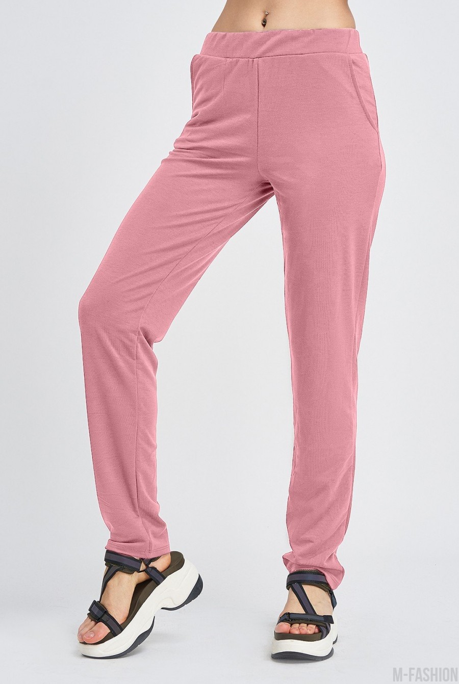 Розовые трикотажные штаны с карманами - Фото 1