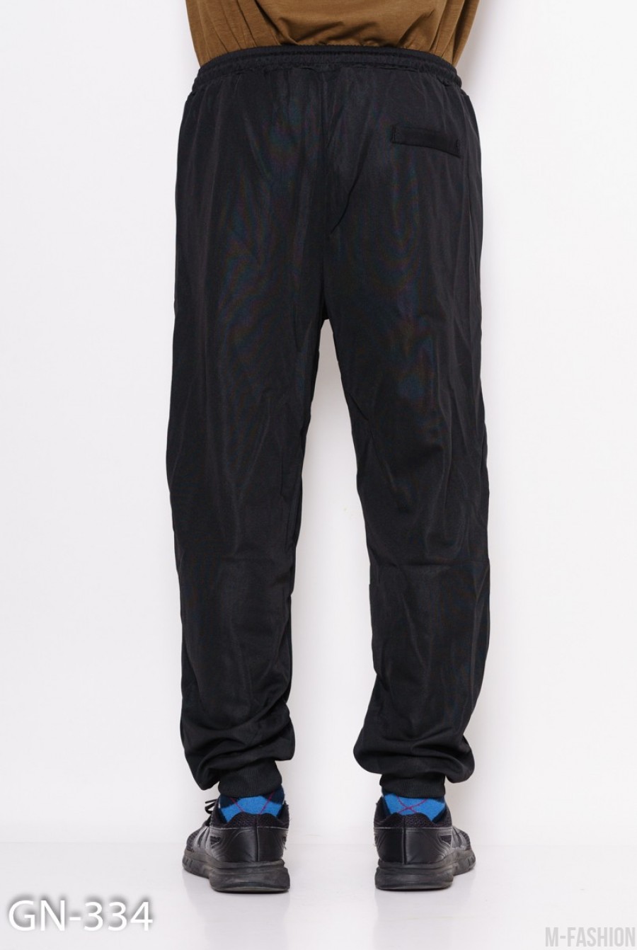 Черные свободные штаны на манжетах с декоративной вставкой на кармане с молнией- Фото 5