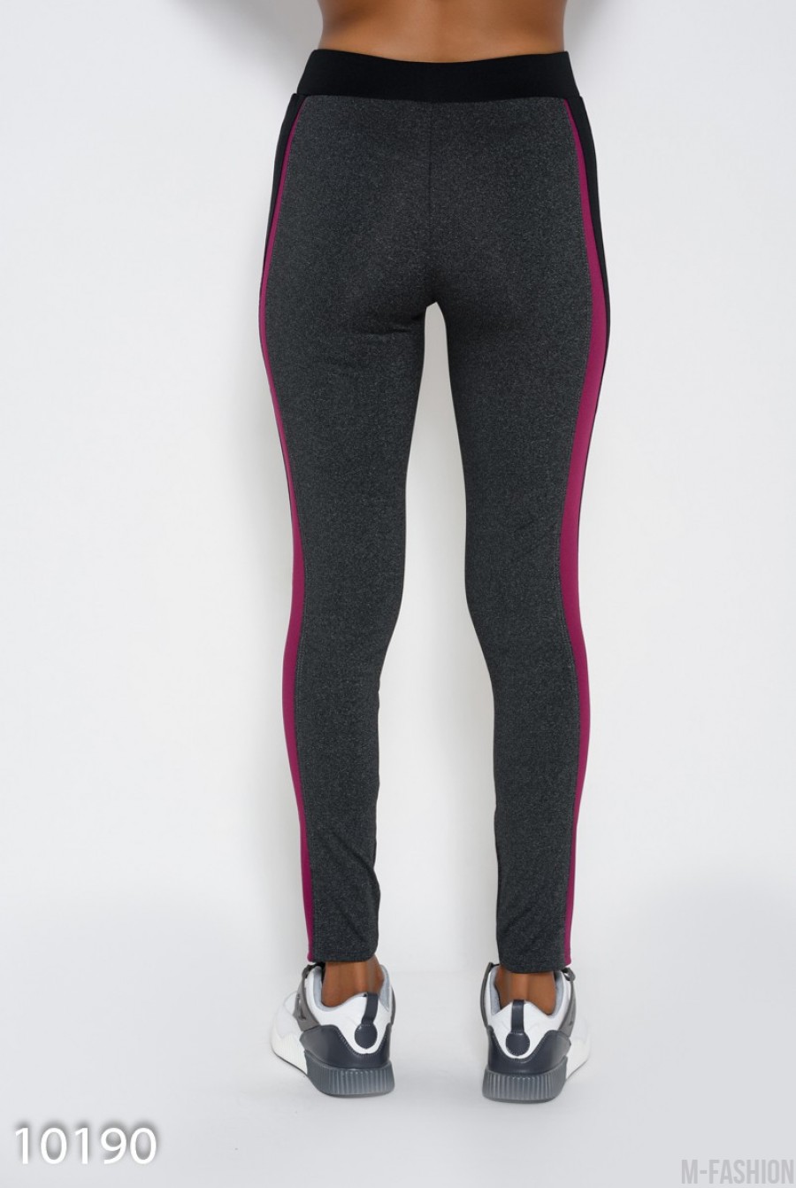 Темно-серые эластичные спортивные штаны с фиолетовыми вставками- Фото 3