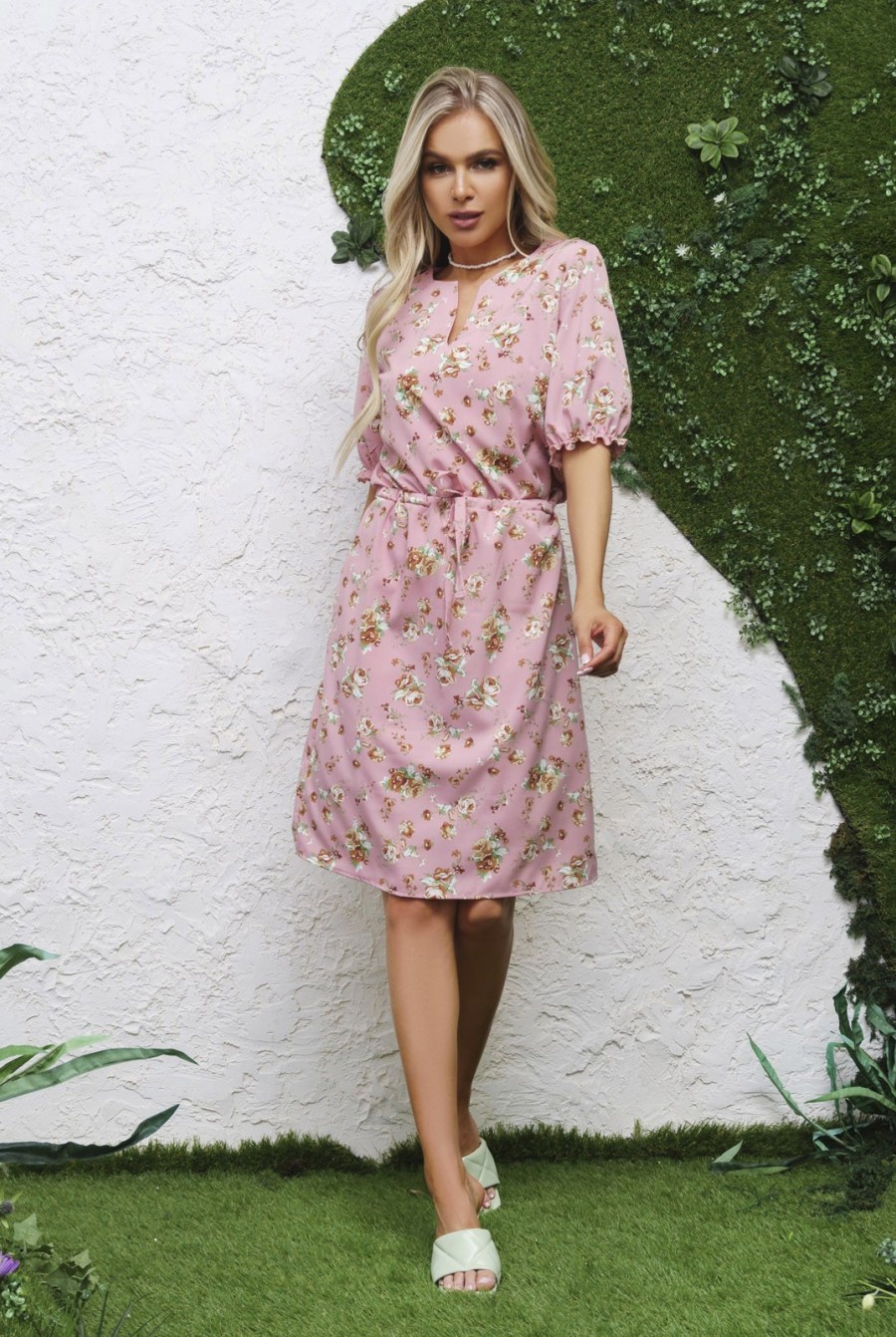 Розовое цветочное платье на кулиске - Фото 1