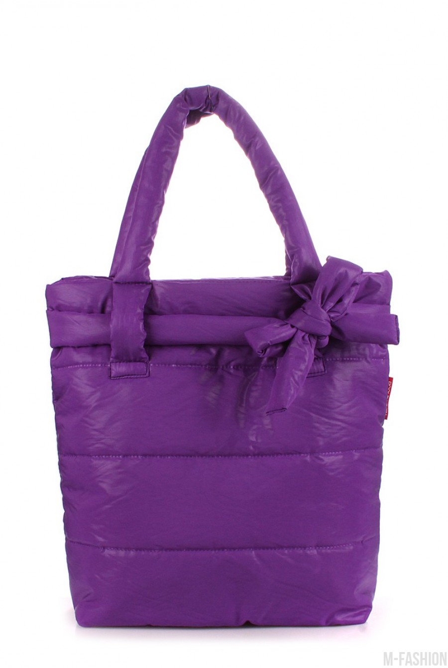 Дутая фиолетовая сумка с украшением бантом - Фото 1