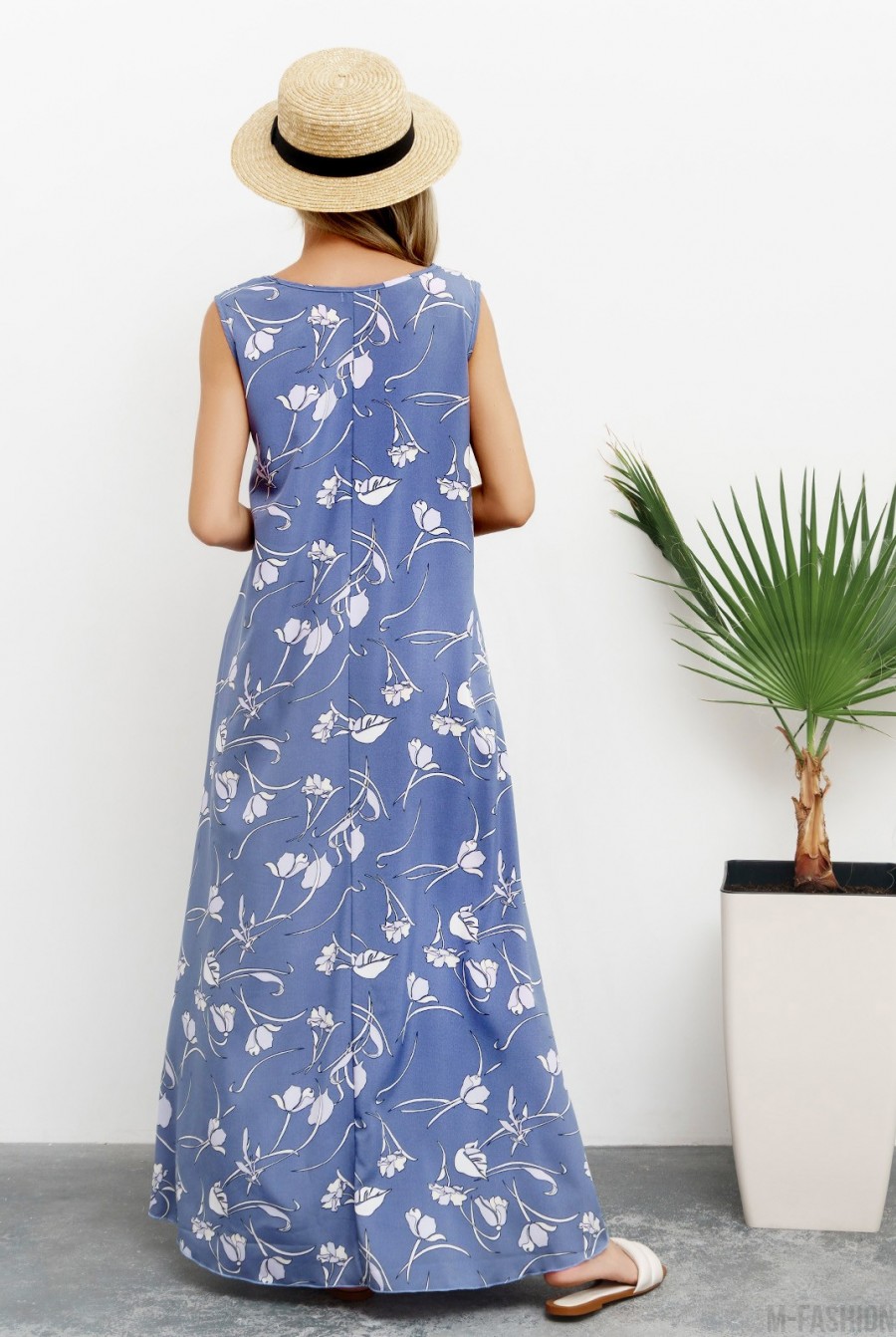 Цветочное синее платье с длиной в пол- Фото 3