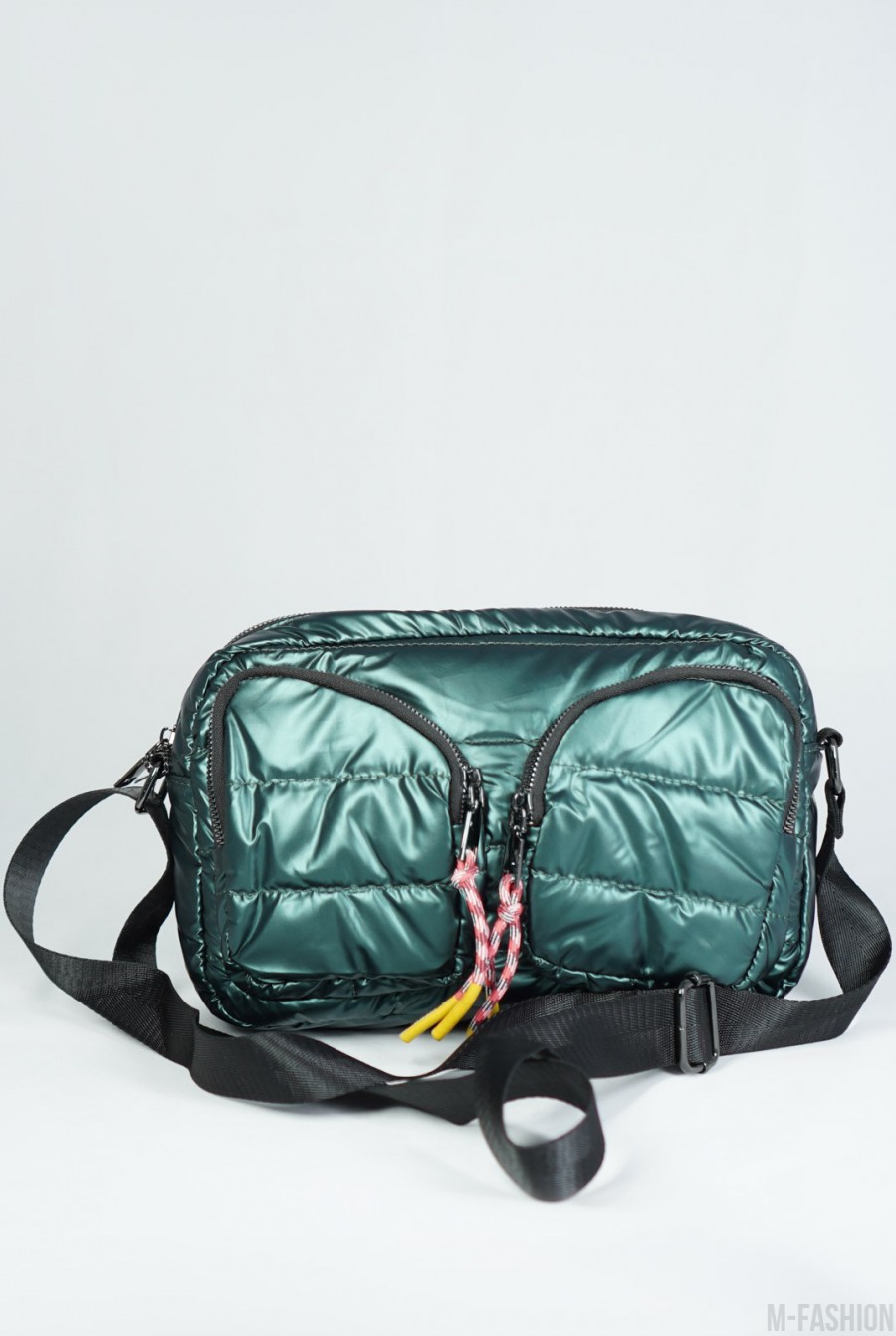 Зеленая болоньевая стеганая сумка кросс боди - Фото 1