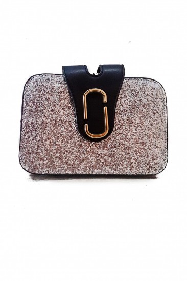 Компактная сумочка из эко-кожи с покрытием из серебряных блесток