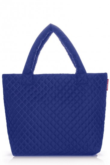 Стеганая синяя сумка с удобным и стильным дизайном