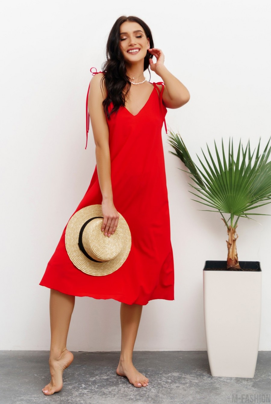 Красное платье-комбинация расклешенного кроя - Фото 1