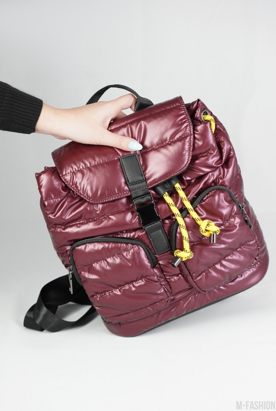 Фиолетовый болоньевый стеганый рюкзак с карманами - Фото 1
