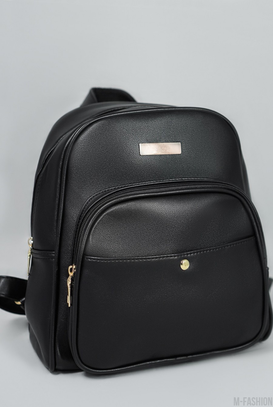 Черный кожаный рюкзак с карманами - Фото 1