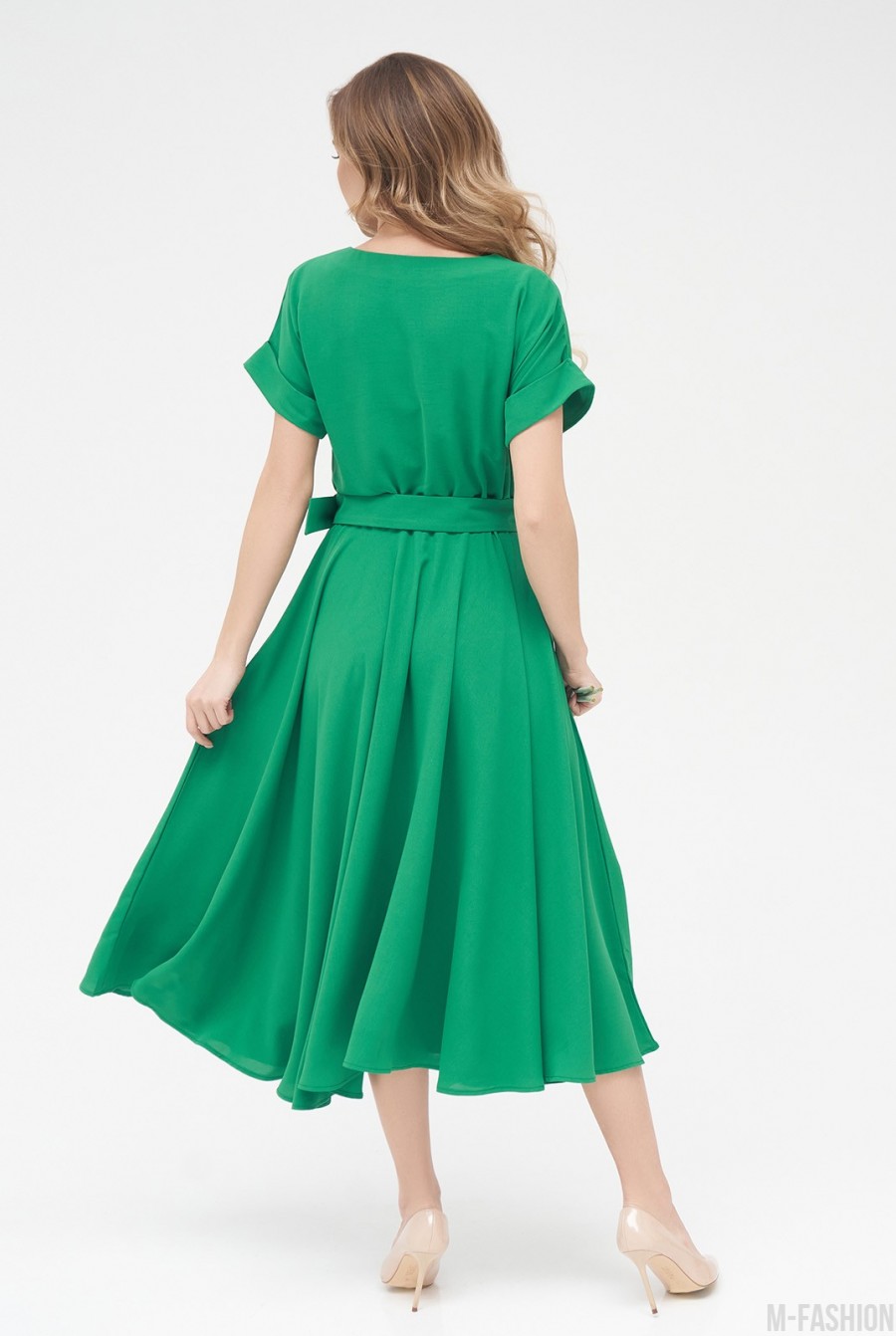 Зеленое классическое платье с расклешенным низом- Фото 3