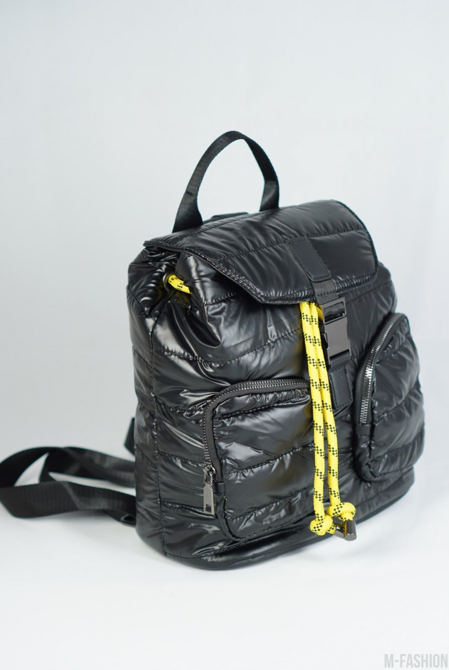 Черный болоньевый стеганый рюкзак с карманами - Фото 1