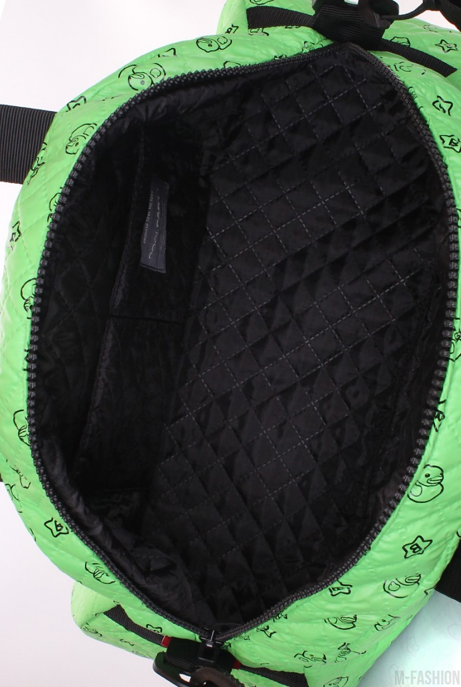 Стеганая дорожная сумка с зеленой расцветкой и позитивным принтом- Фото 4