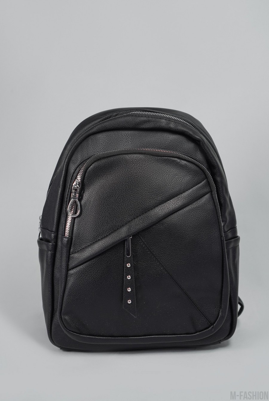 Черный рюкзак из эко-кожи с карманами - Фото 1