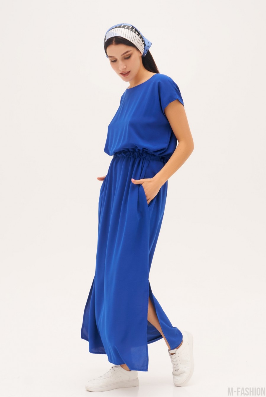 Синее коттоновое платье с фигурным вырезом спинки- Фото 2