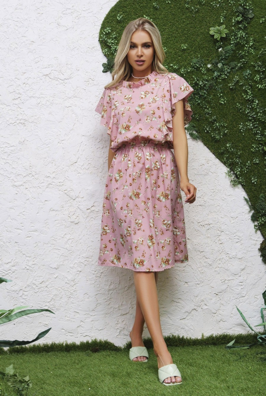 Розовое платье с рюшами и воланами - Фото 1