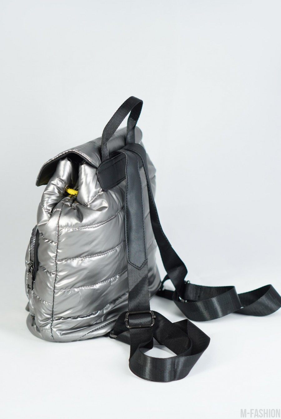 Серебряный болоньевый стеганый рюкзак с карманами- Фото 2
