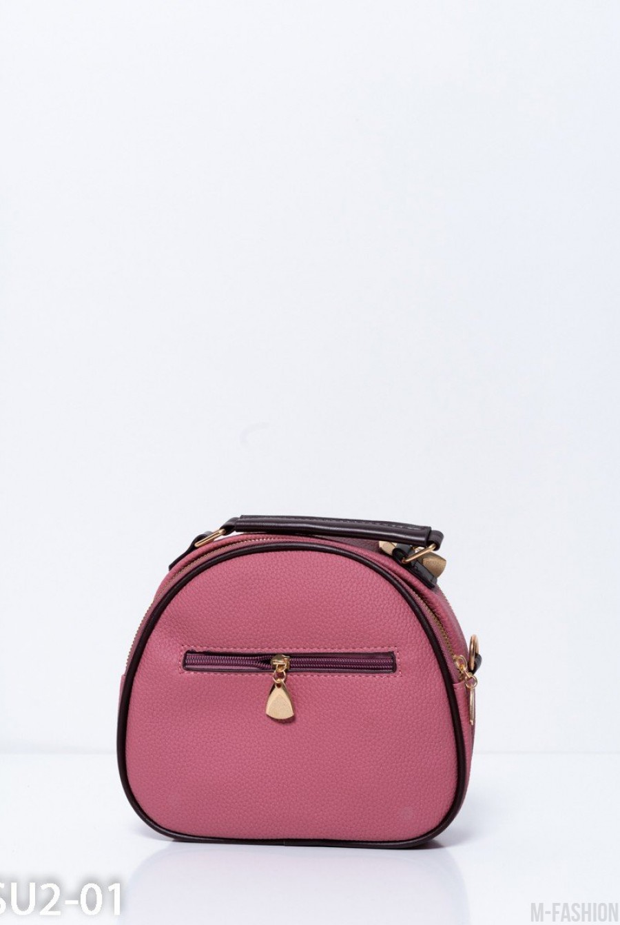 Розовая вместительная сумка из эко-кожи с брелком- Фото 3