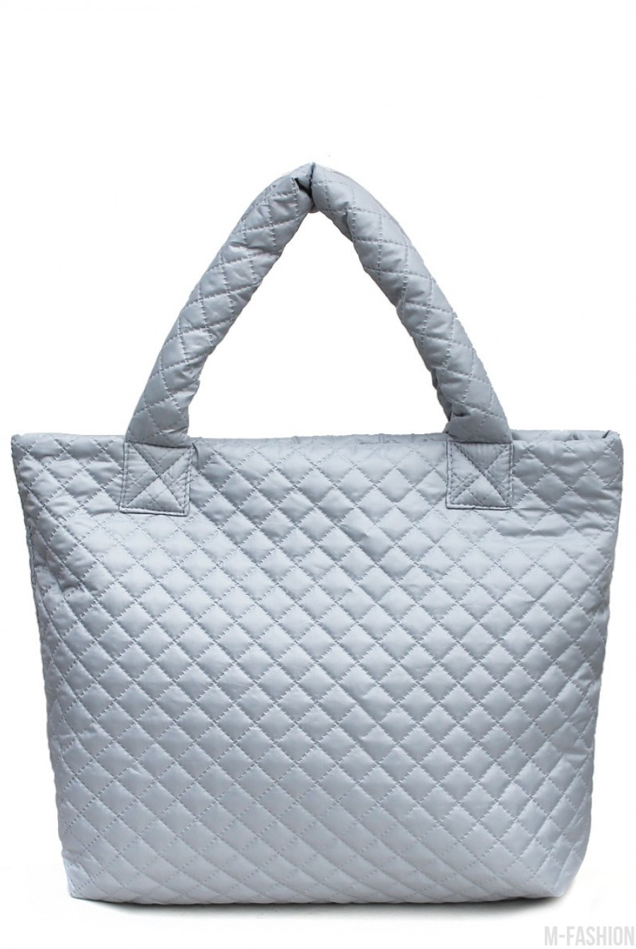 Стеганая белая сумка с удобным и стильным дизайном - Фото 1