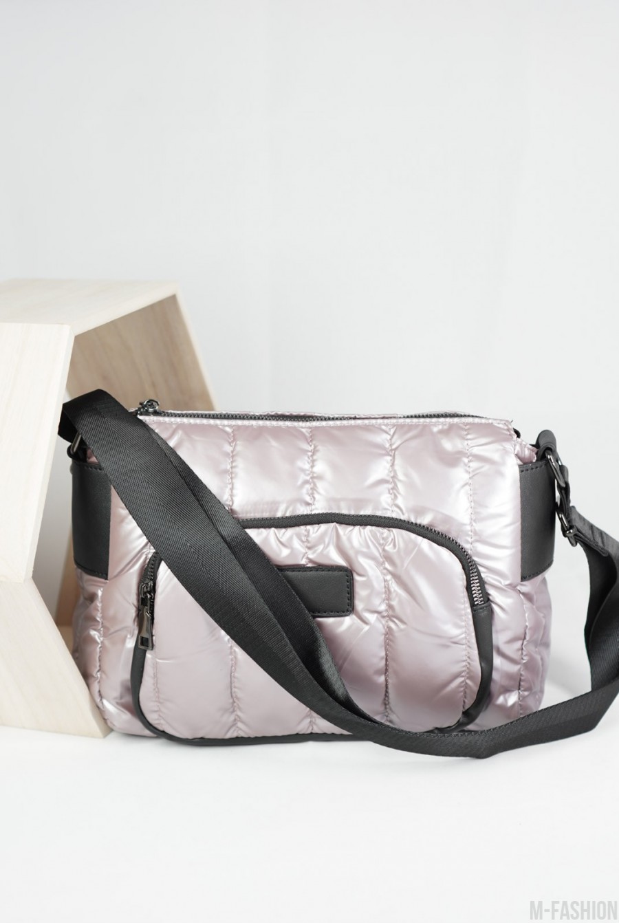 Розовая болоньевая сумка кросс боди- Фото 2