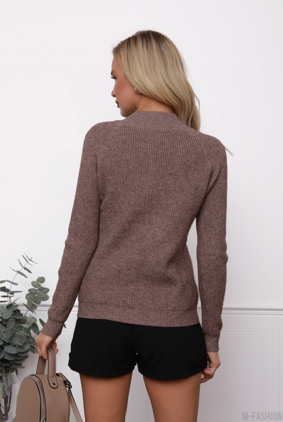Коричневый свитер фактурной вязки- Фото 3
