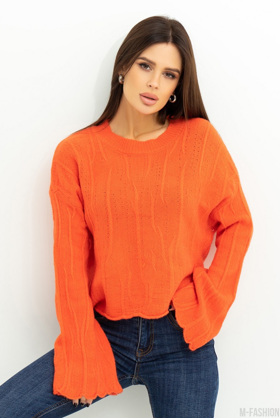 Оранжевый свитер с расклешенными рукавами - Фото 1