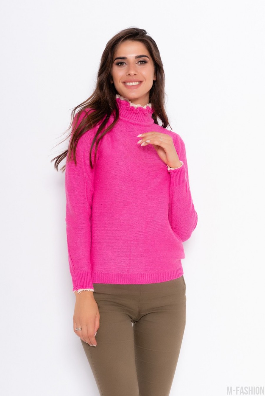 Ангоровый свитер с кружевной вставкой на воротнике - Фото 1