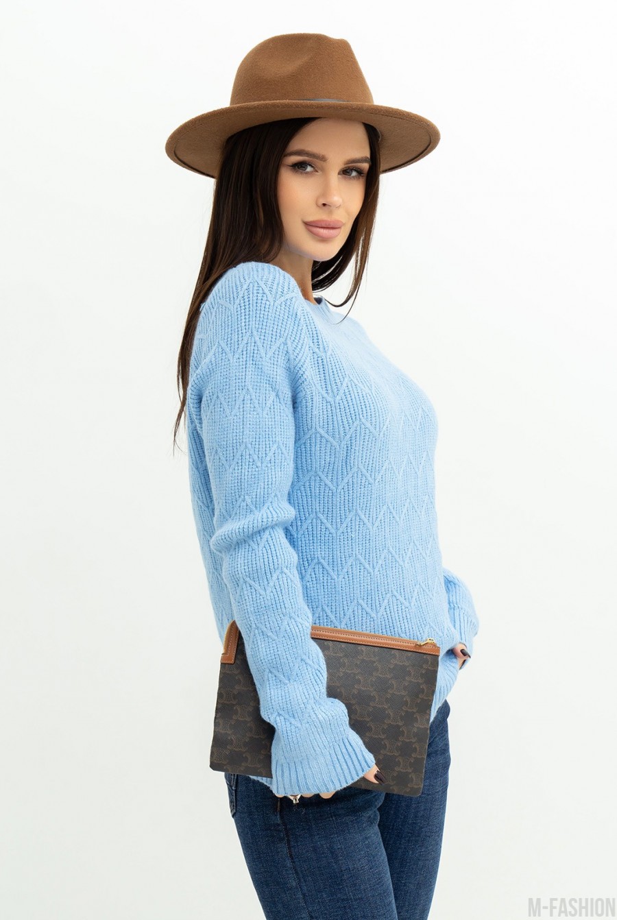 Голубой мягкий свитер с вязаными узорами- Фото 2
