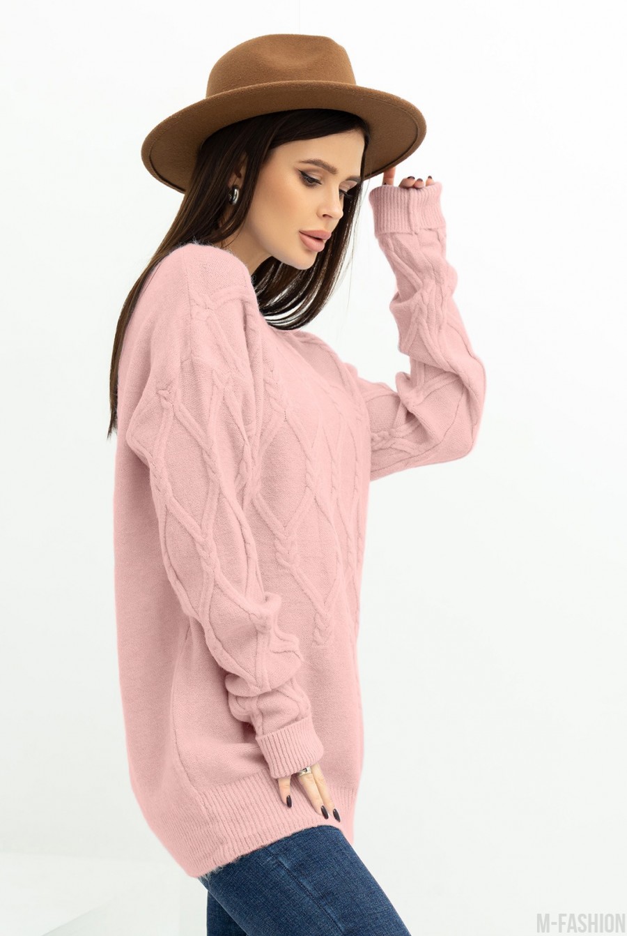Розовый теплый свитер декорированный аранами- Фото 2