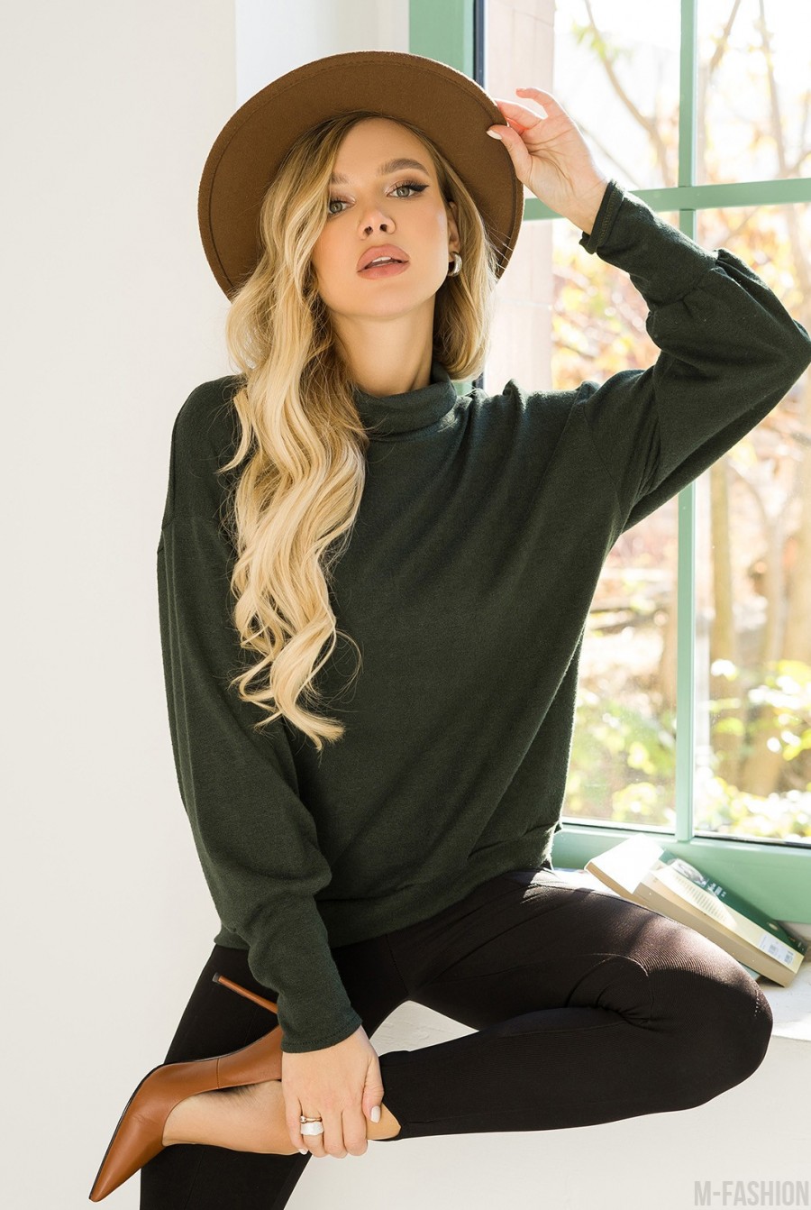 Зеленый ангоровый свитер с хомутом- Фото 4