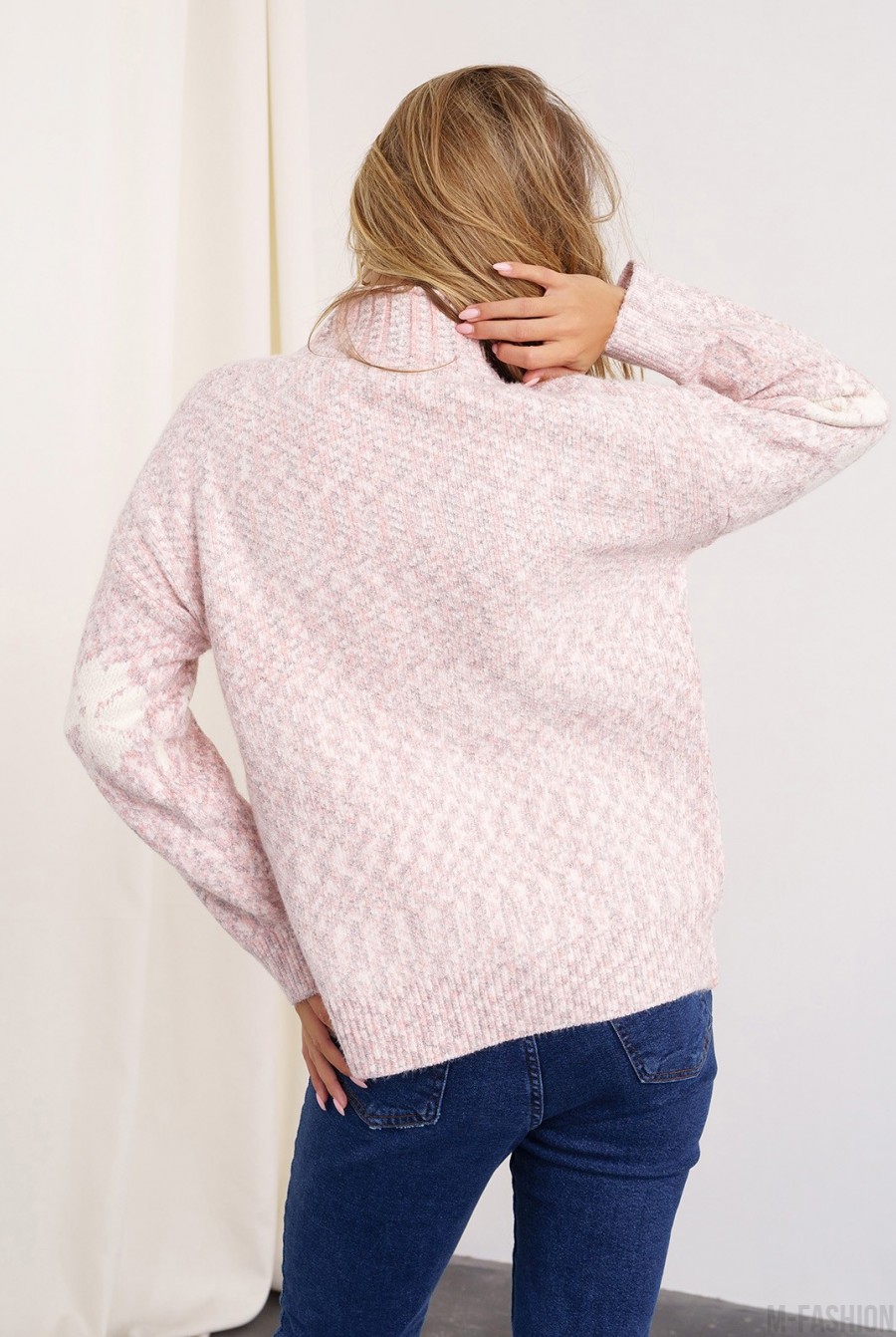 Теплый розовый мохеровый свитер с высоким горлом- Фото 3