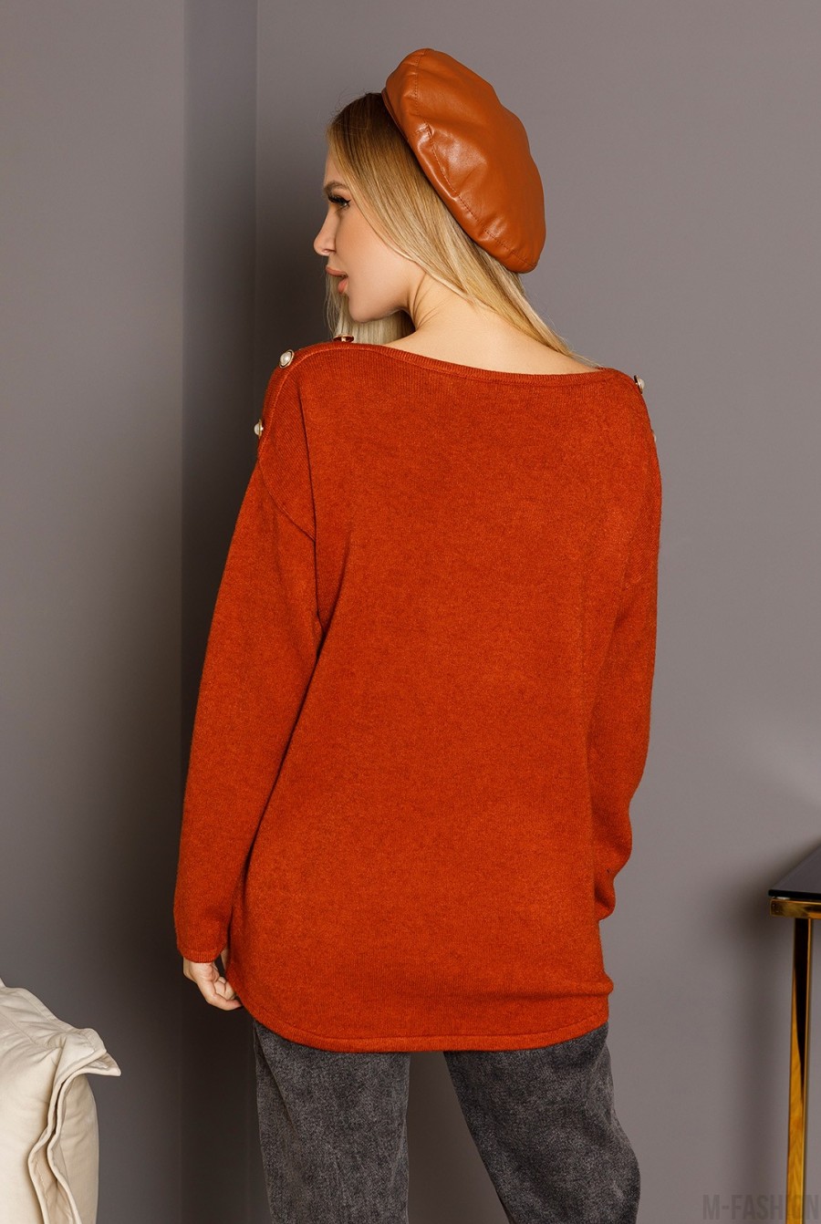 Терракотовый ангоровый свитер с пуговицами на плечах- Фото 3
