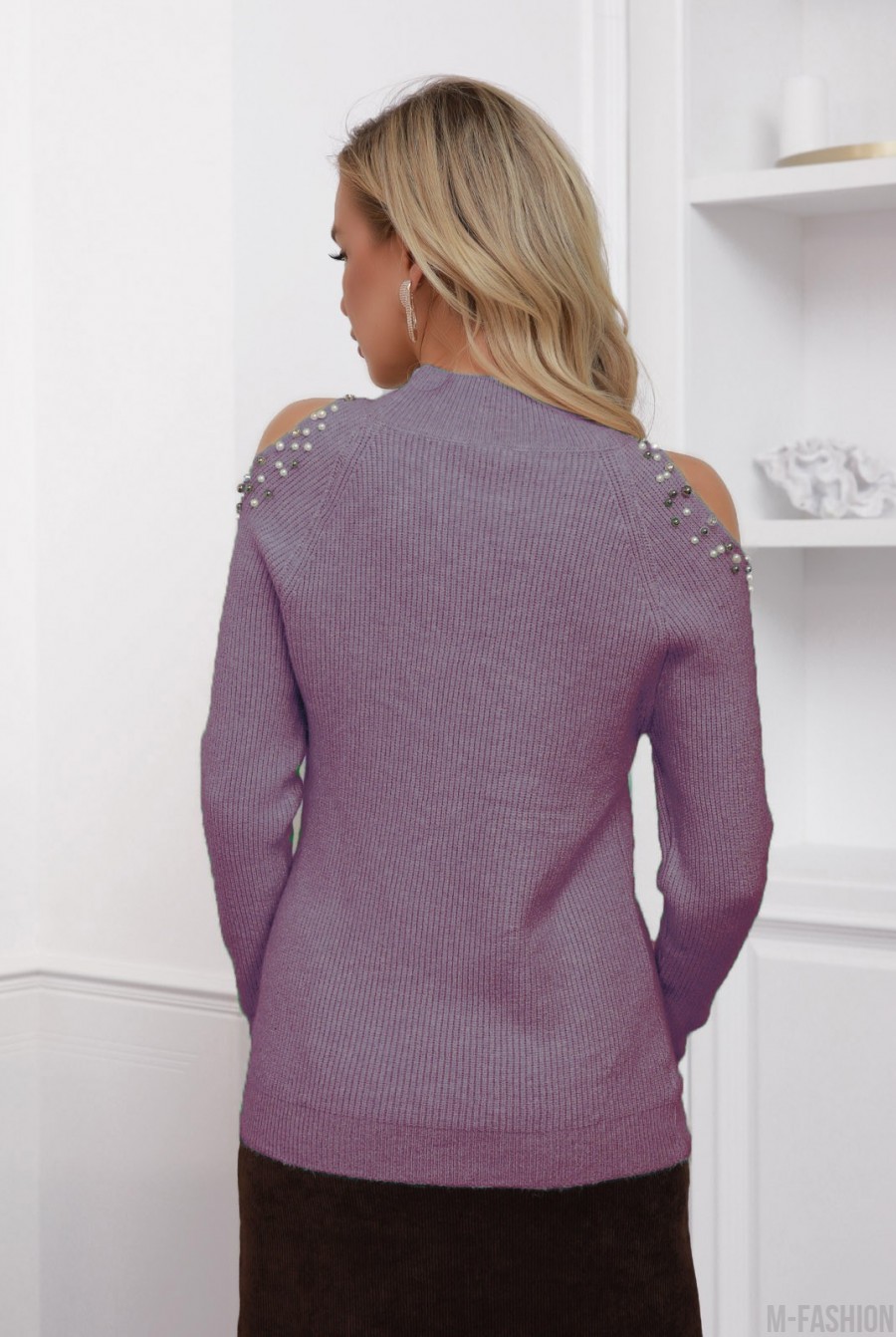 Сиреневый вязаный свитер с вырезами на плечах- Фото 3