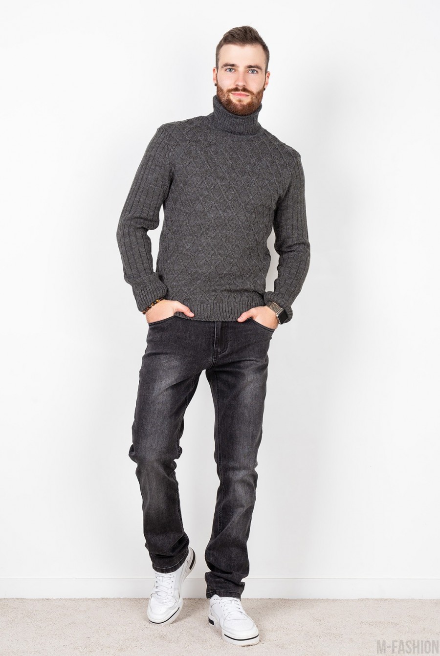 Серый шерстяной свитер с вязаными ромбами- Фото 4