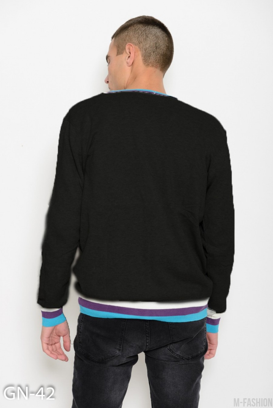 Черный трикотажный свитер на пуговицах с полосатой тесьмой- Фото 3