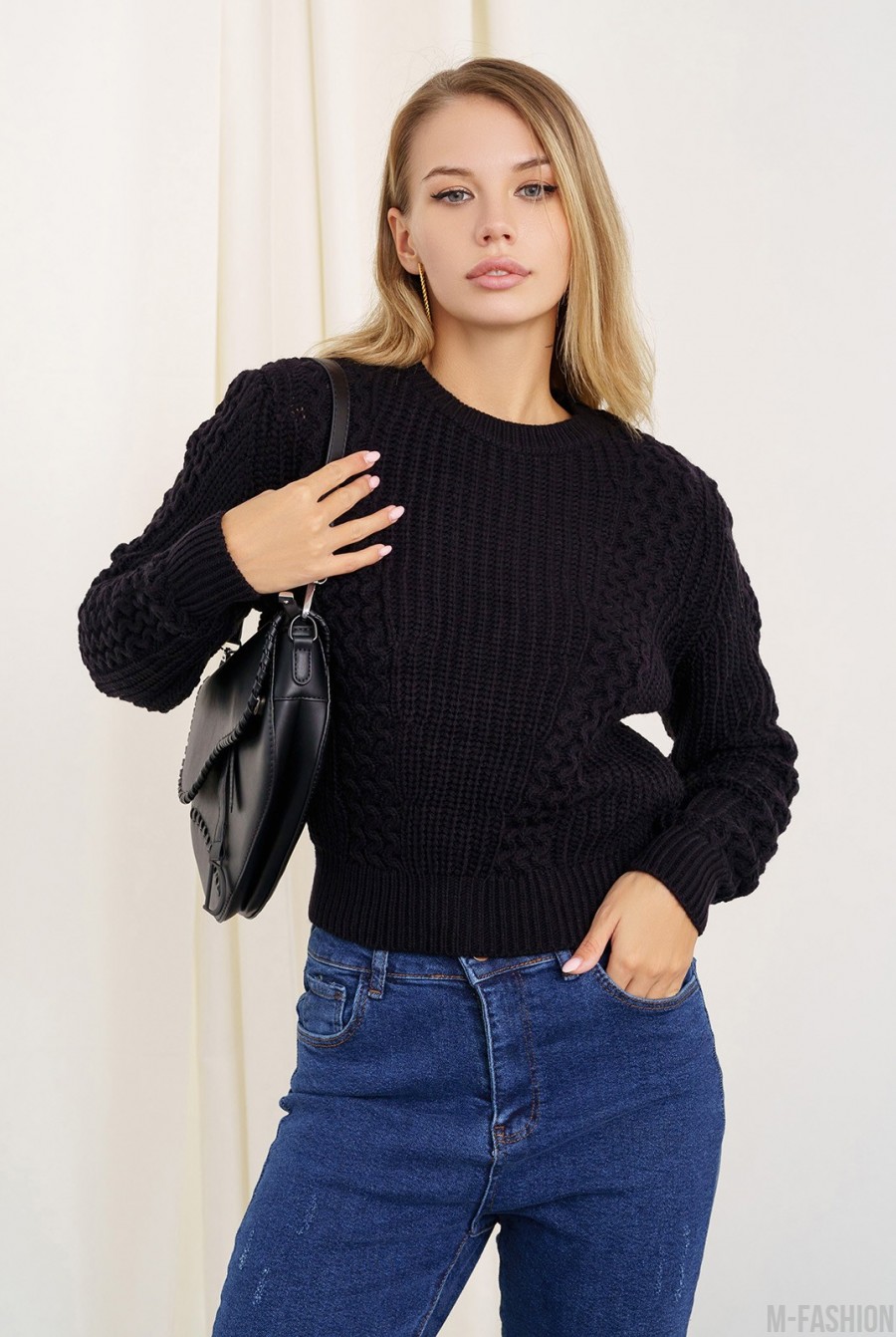 Черный свитер объемной вязки - Фото 1