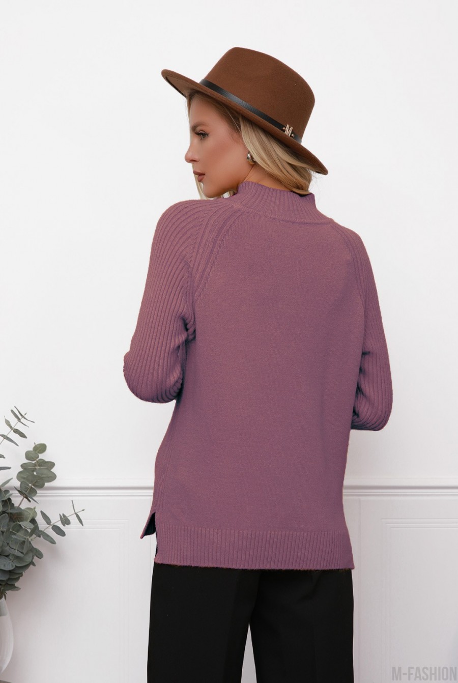 Сиреневый шерстяной свитер с фактурными вставками- Фото 3